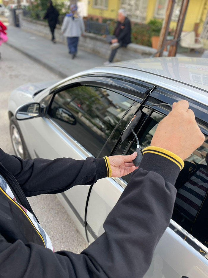 Elmadağ Oto Kilitçisi